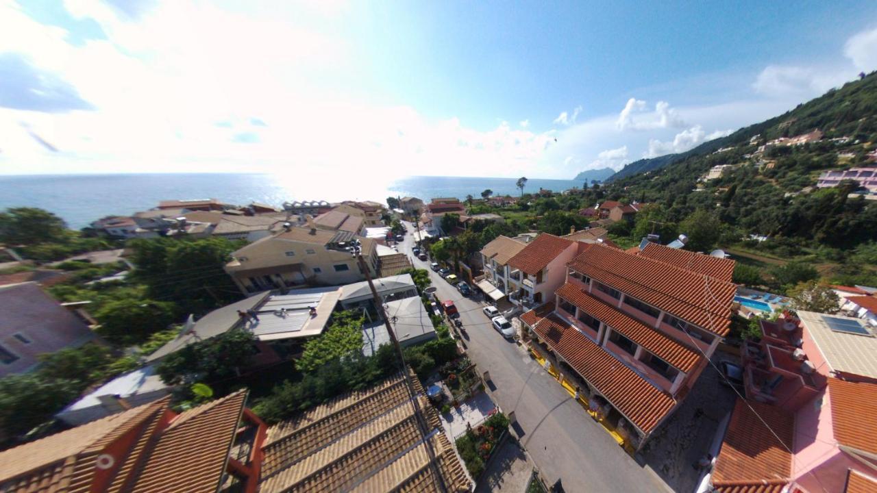 Delphi Aparthotel Agios Gordios  Exterior photo